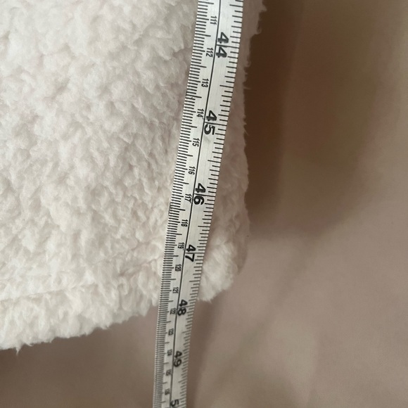 Plush Bath Robe - Picture 8 of 8